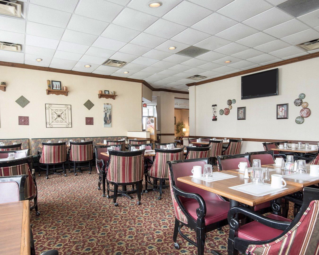 Clarion Inn Fairmont Bagian luar foto